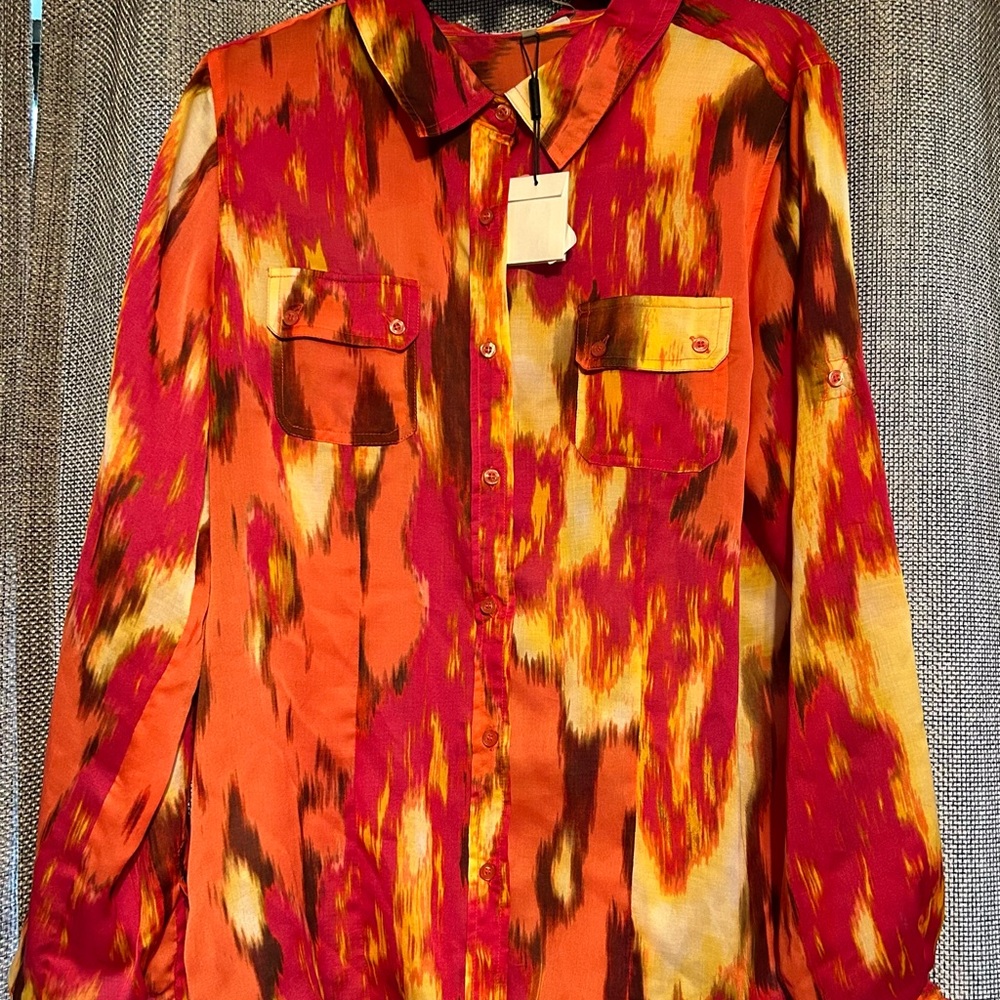 Women’s Calvin Klein button down blouse